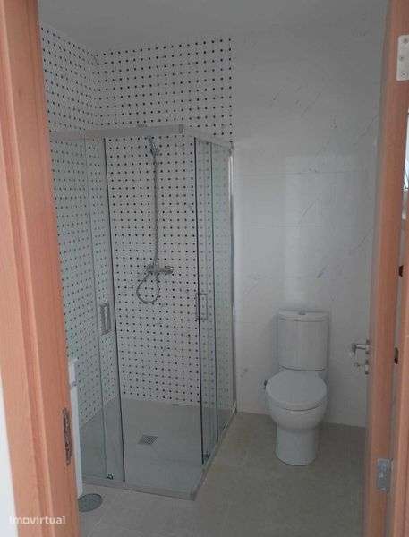 Aluga-se moradia T2 - Grande imagem: 5/7