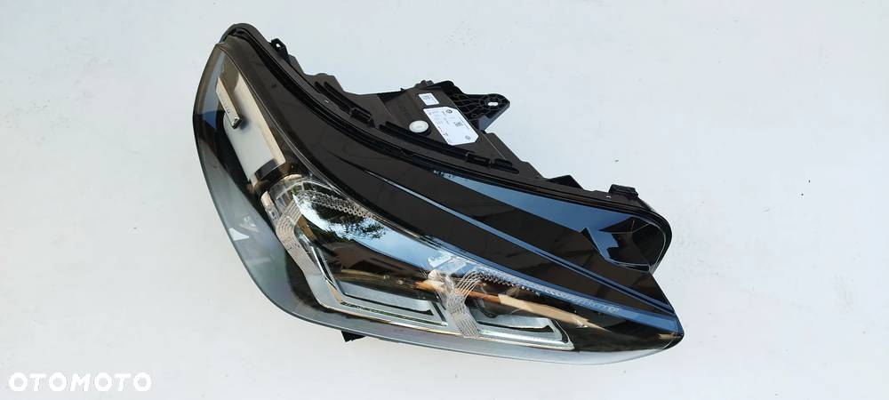 BMW X1 U11 2022- Full Led Prawa Oryginał - 1