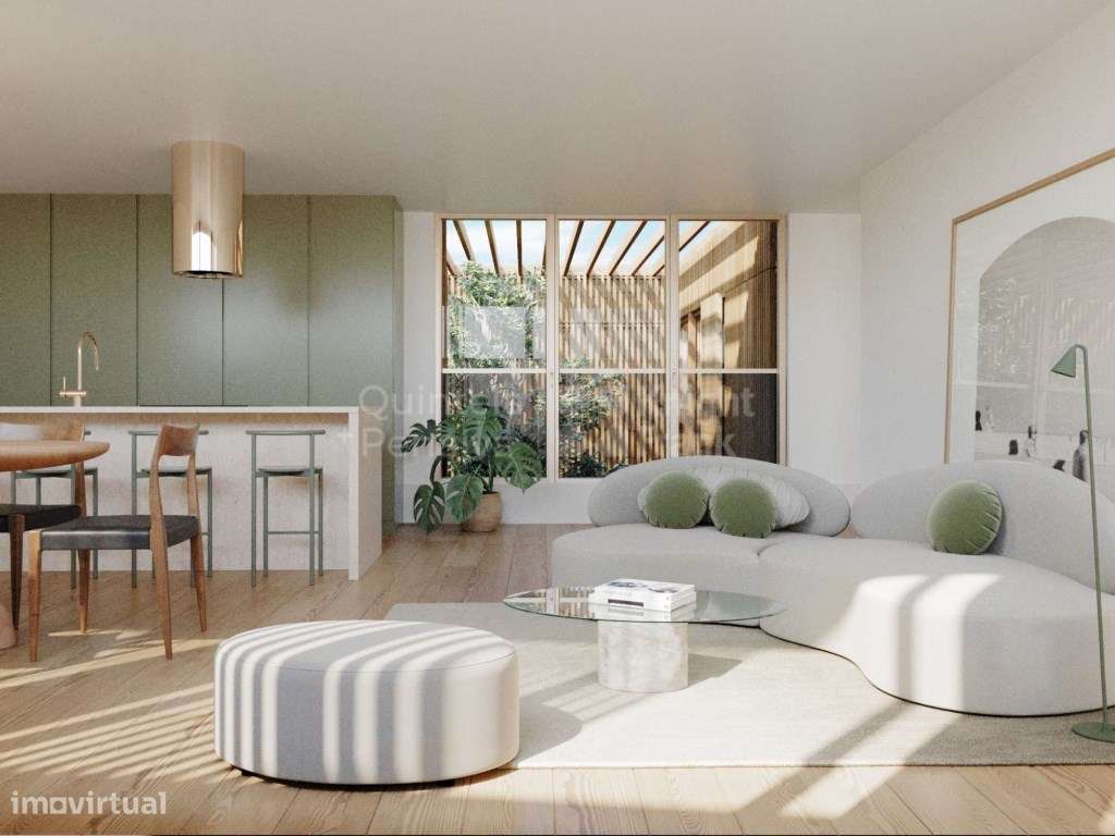 T2 duplex com varanda e estacionamento em Lisboa - BeAt - Grande imagem: 2/11