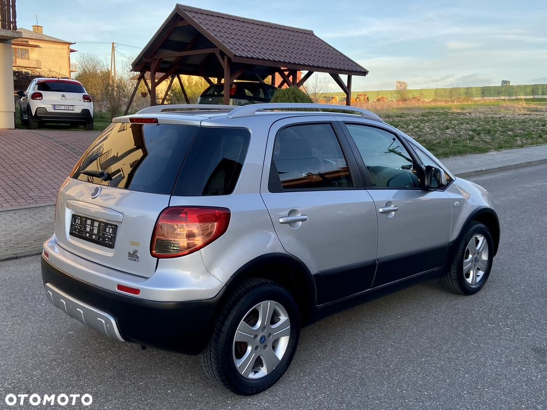 Fiat Sedici 1.6 16V 4x4 Dynamic - 4