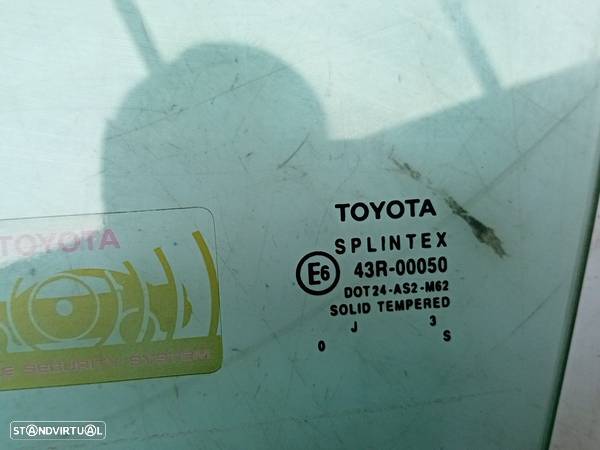 Vidro Porta Frente Esquerdo Toyota Avensis (_T22_) - 2