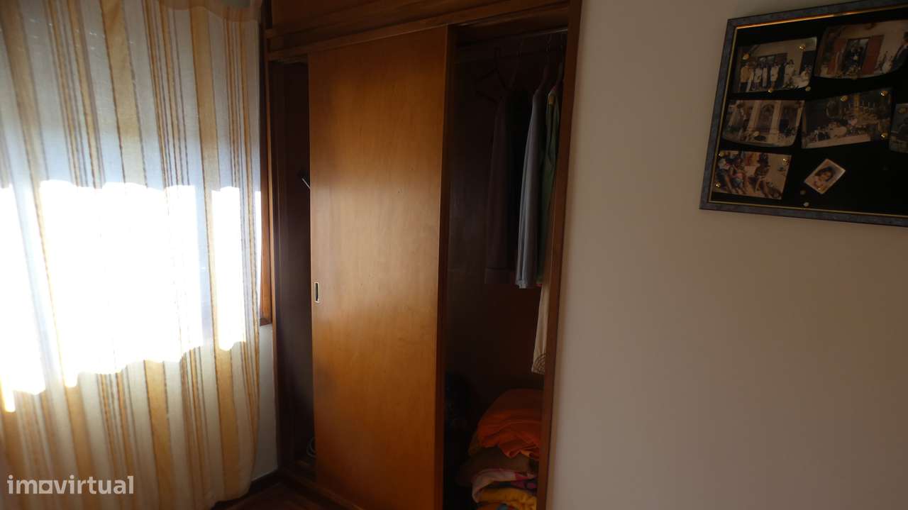 Moradia T5 Vila Nova da Telha-4