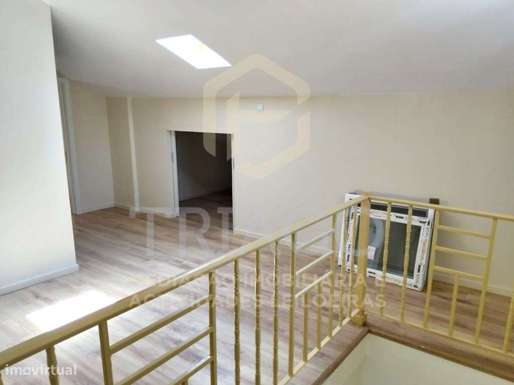 Moradia T2 mais 2 Assoalhadas Centro Benavente - Tudo à Sua Porta-13