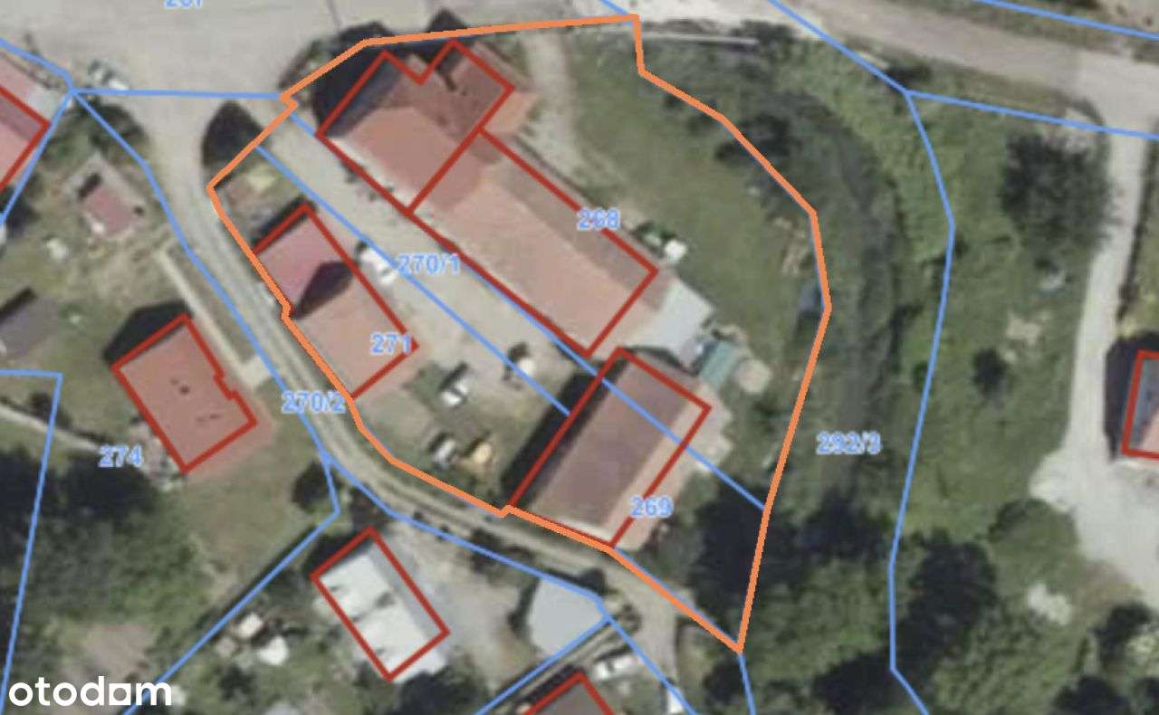 Budynek wolnostojący wraz zabudowaniami-16