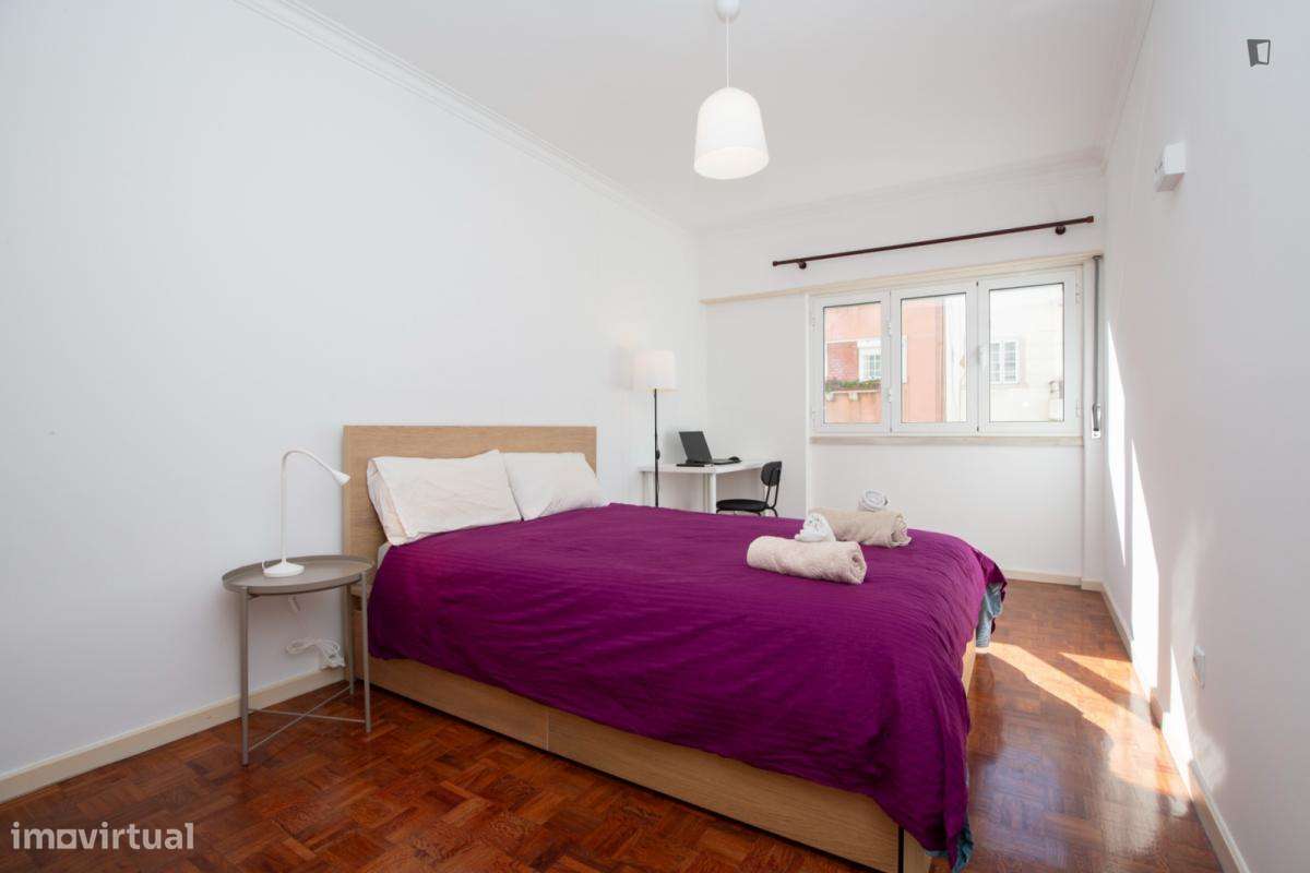 Quarto - localizado em Sete Rios Lisbon - Grande imagem: 2/10