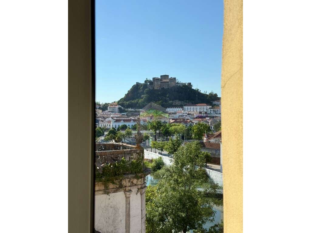 Apartamento T6 no centro de Leiria-15