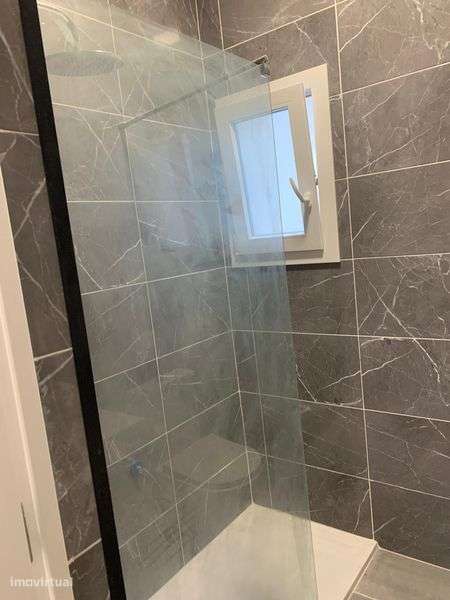 Apartamento T2 totalmente remodelado localizado em Torres Novas - Grande imagem: 4/7