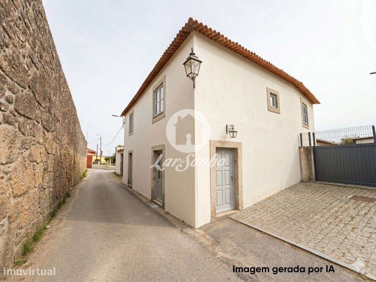 Moradia para Restauro e Terreno para Construção 1.740m2 em Lavra, M... - Grande imagem: 2/40