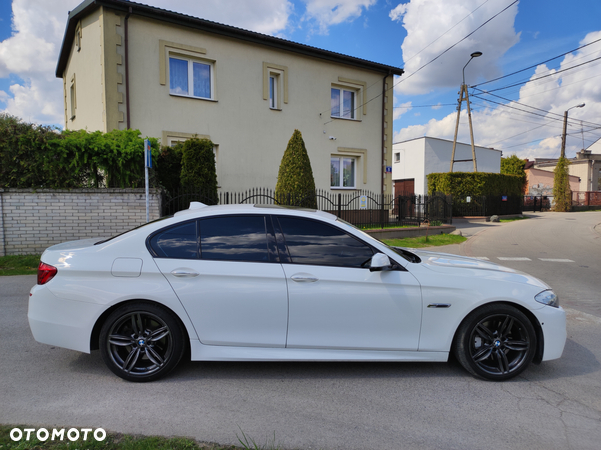 BMW Seria 5 550i - 7