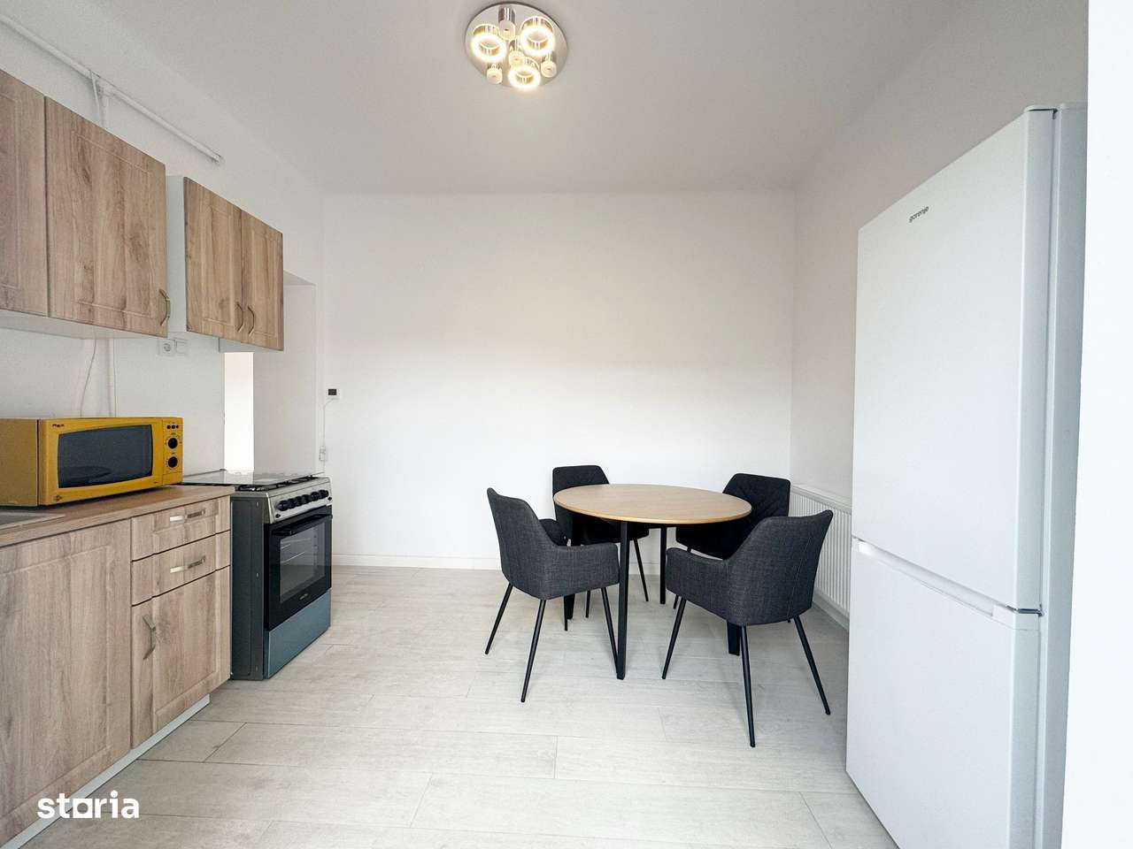 0% comision 2 camere decomandate, orientare Sud, langa Hilton, Central-13