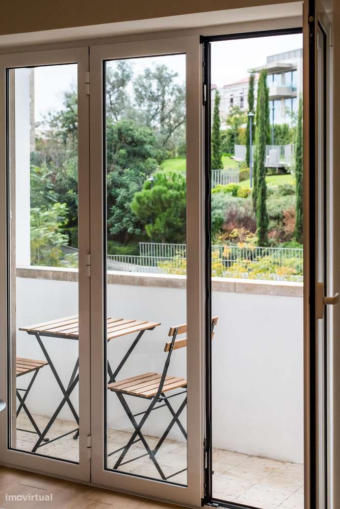 Newly Renovated 3-Bedroom Apartment In Estrela - Grande imagem: 4/37