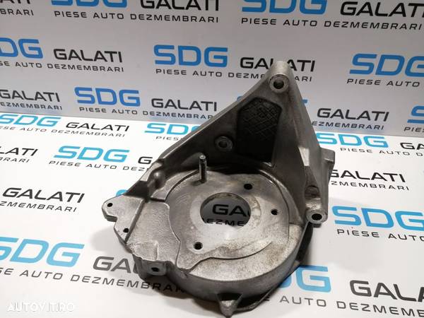 Suport Pompa Injectie Capac Motor Peugeot Partner 2.0 HDI 1997 - 2008 Cod 96389217 - 1
