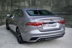 Jaguar XE 2.0 D200 R-Dynamic Black - 4