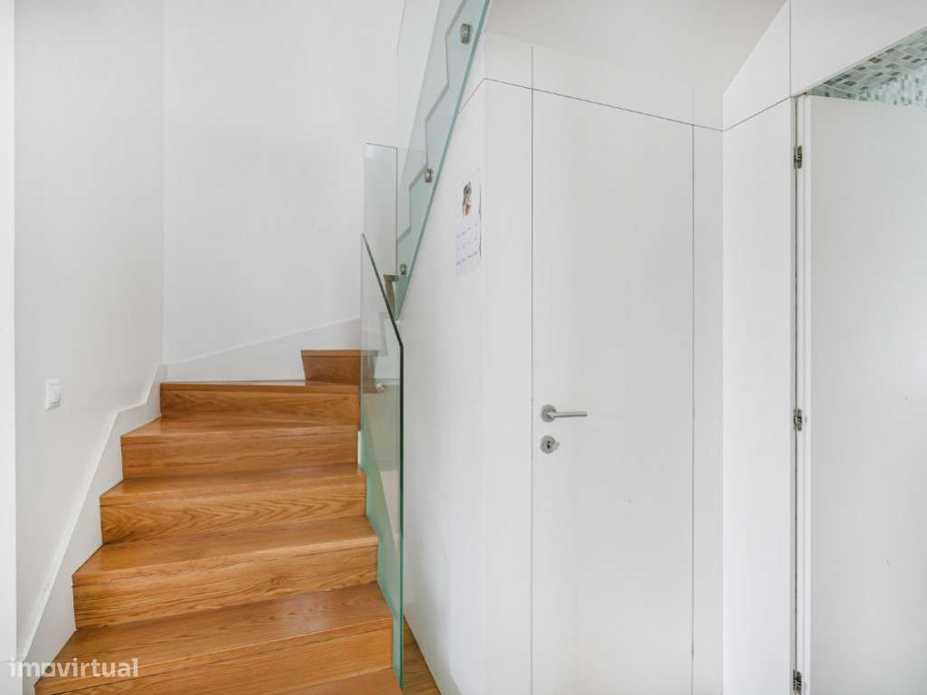 Apartamento T2 duplex junto ao Rio Tejo, em Lisboa-7