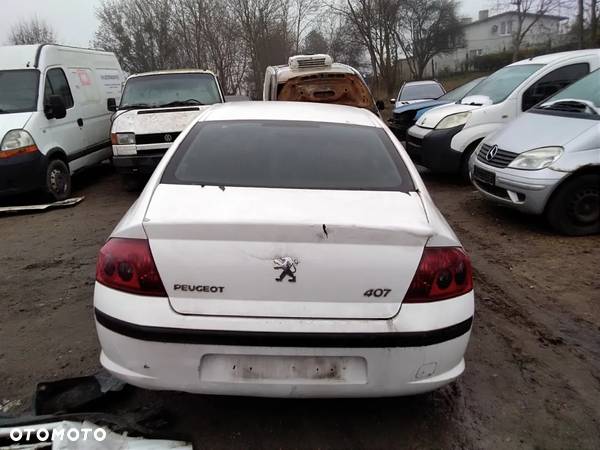 Zderzak tylny PEUGEOT 407 1,6HDI 08R. drzwi,lampy,klapa... - 3