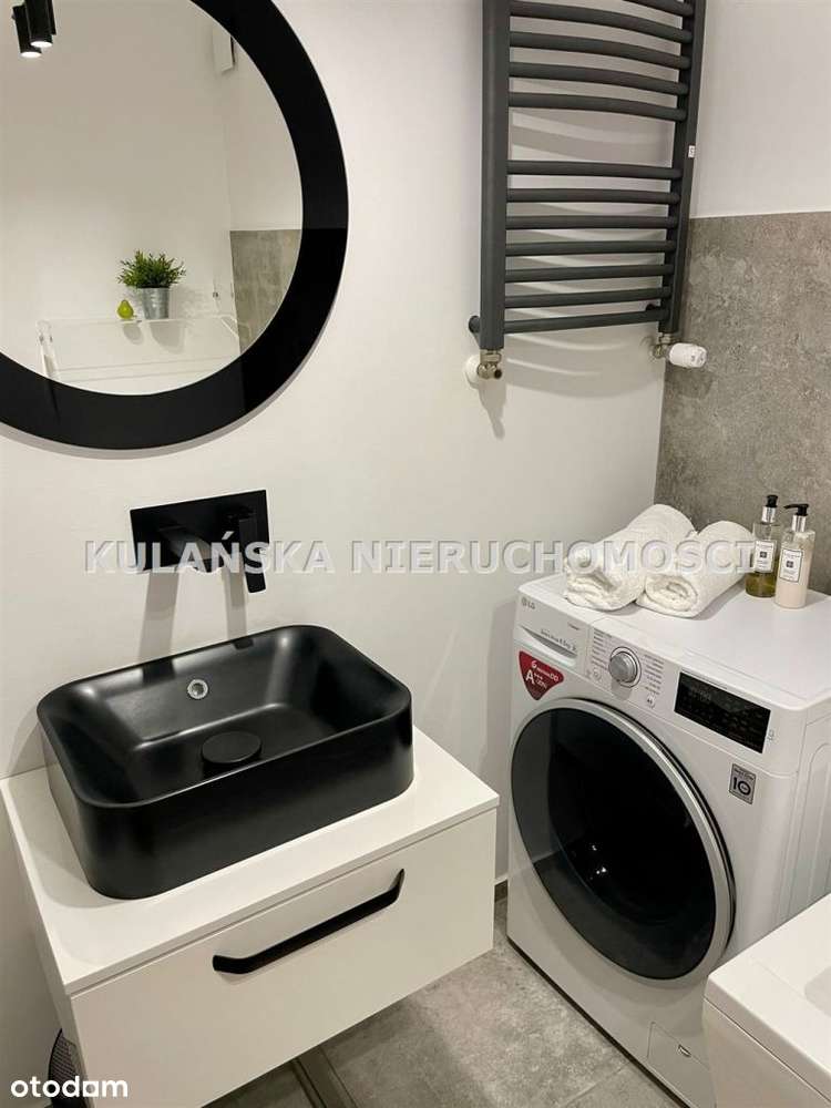 Sprzedaż świeżo wyremontowa 2 pokojowe mieszkanie-9