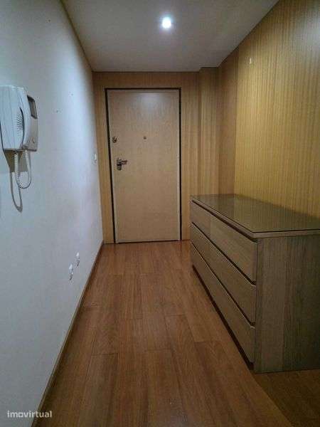 T3 em Guimarães com Excelente Localização e Vista para Zona Verde - Grande imagem: 4/12