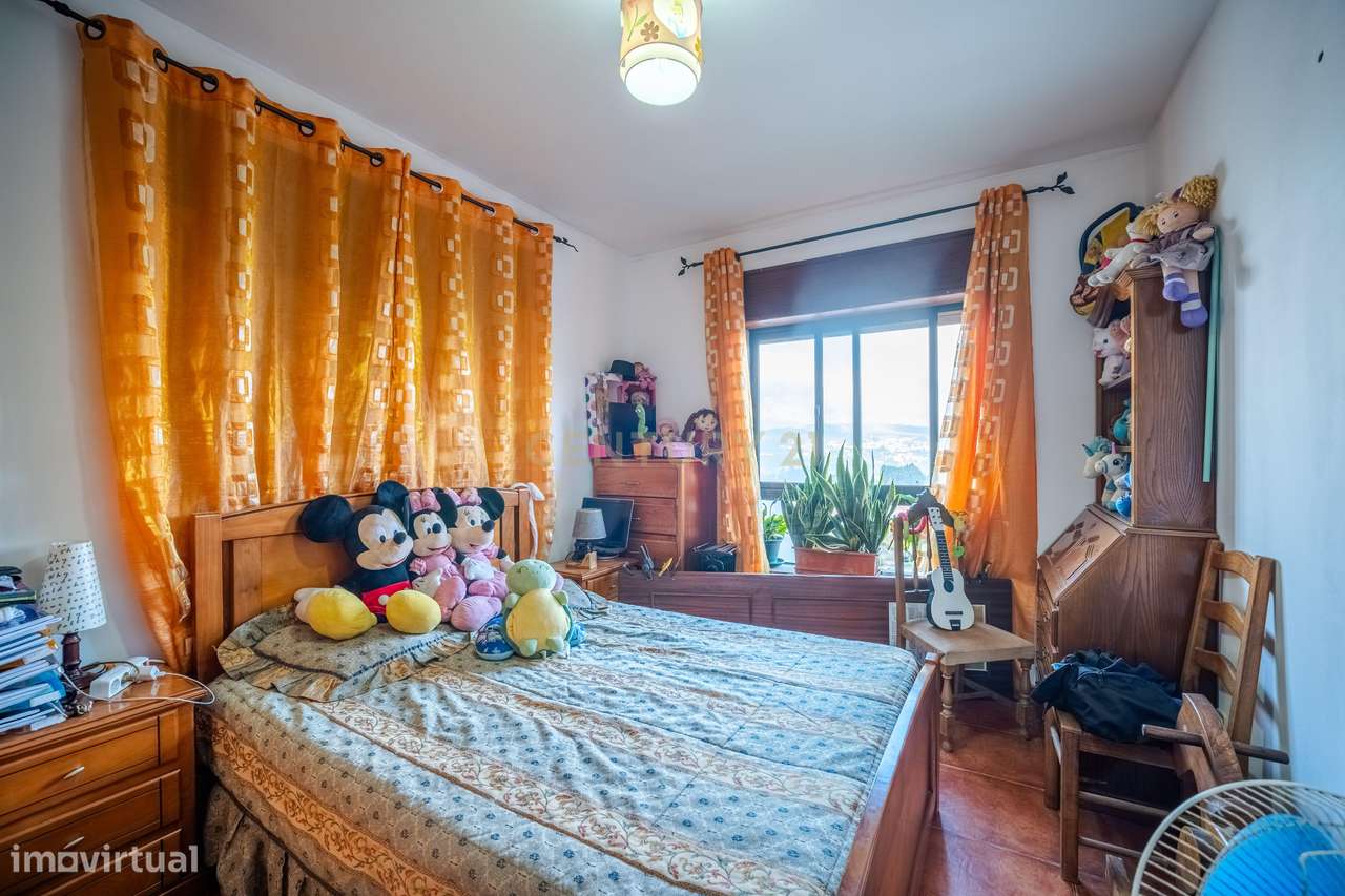 Apartamento T3 no Centro de Bem Viver (Feira Nova) em Marco de Canaves-17