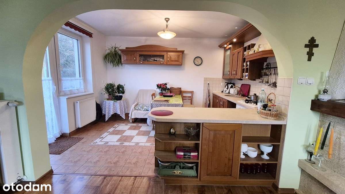 ZAWADA , 150 m2, subtelnie schowany blikso szkoły !-5