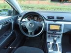 Volkswagen Passat 2.0 TDI Highline DSG - 30