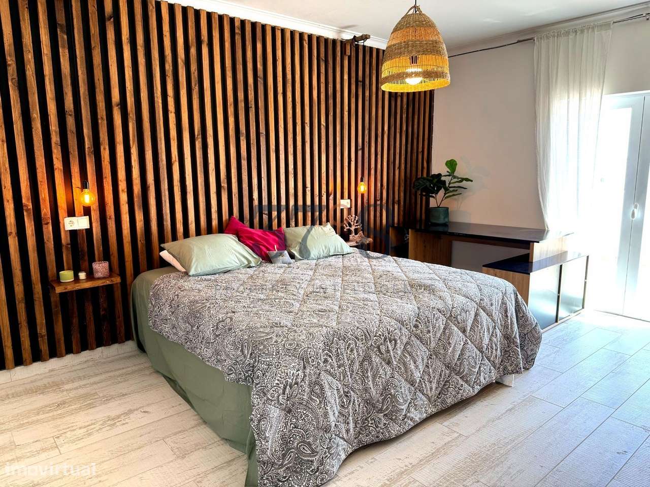 Fuseta: Moradia Contemporânea de 5 Quartos com Piscina Aquecida, Terra-8