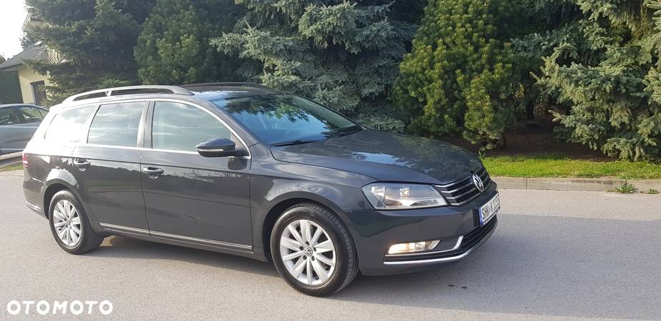 Volkswagen Passat 2.0 TDI Comfortline DSG - 11