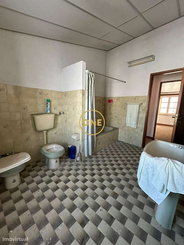 Excelente Moradia T5 em Salvaterra de Magos-39