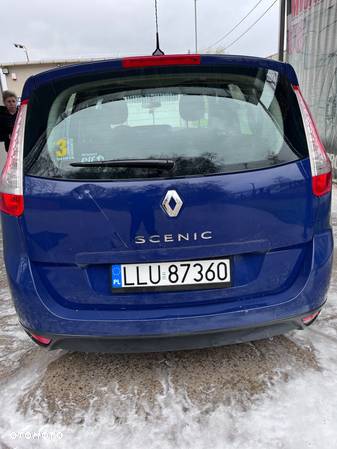 Renault Scenic - 8