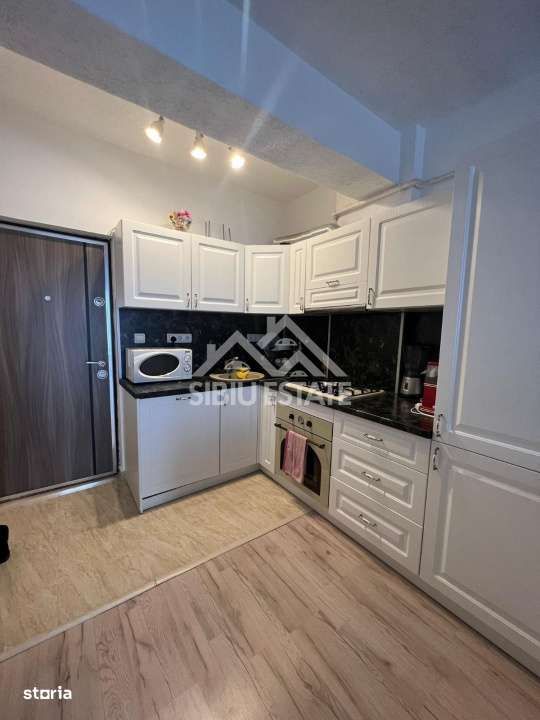 Apartament de vanzare, 2 camere mobilat utilat, bloc cu lift-4