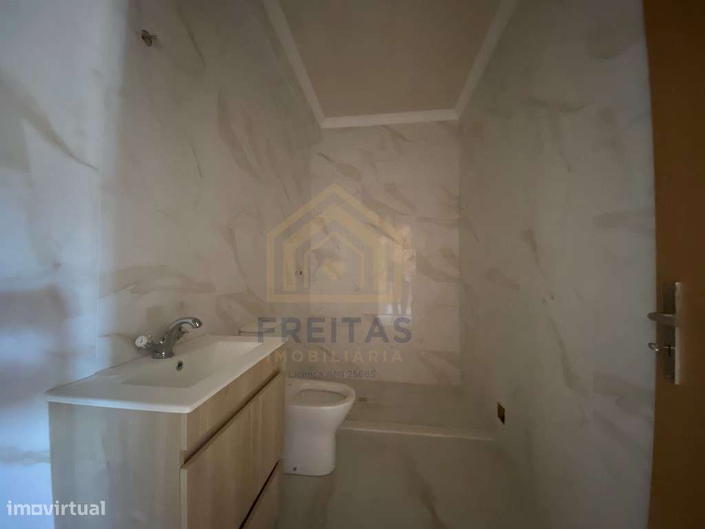 Moradia em Santo Estevão-7