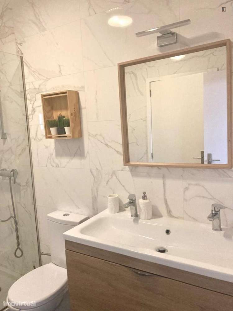 Apartamento com 1 quartos - localizado em Cedofeita Porto - Grande imagem: 5/10