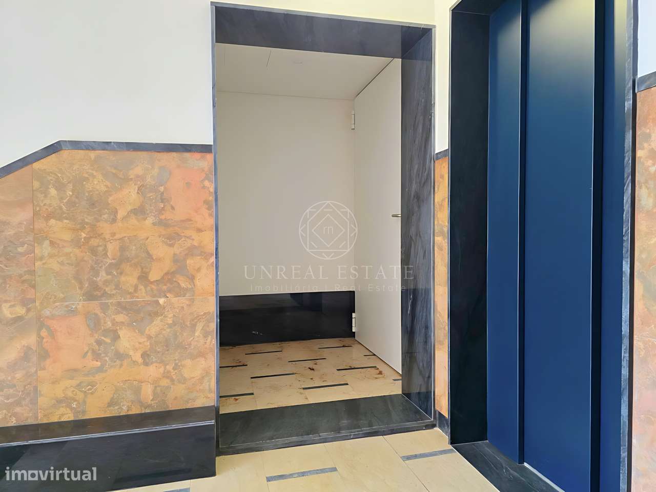 Apartamento T0 , novo, inserido em um edifício totalmente remodelado n-14