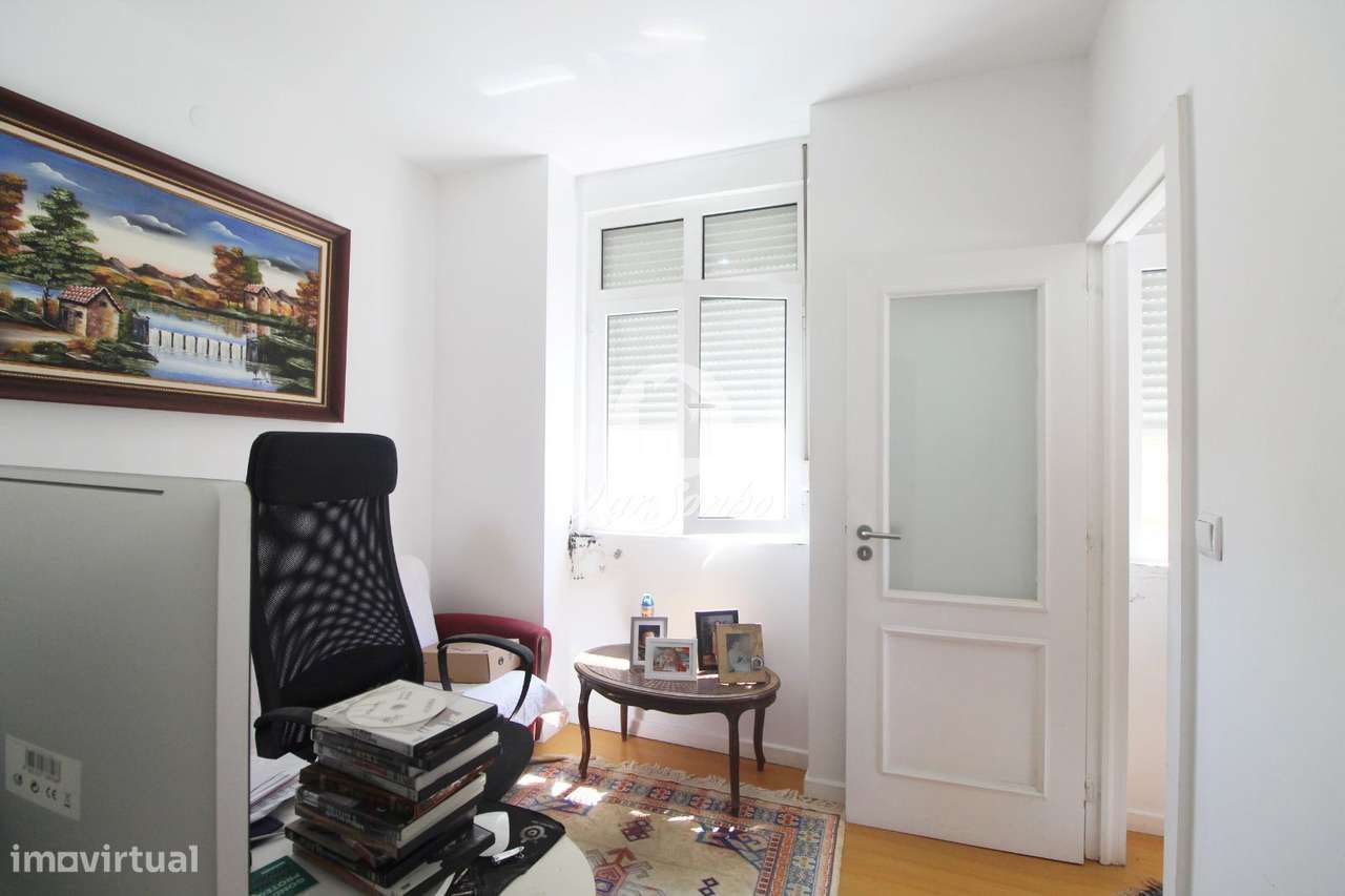 Andar Moradia T1 em Valbom, próximo a Gramido - Grande imagem: 4/26