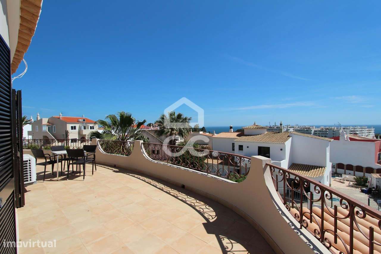 Moradia T4 em Alporchinhos - Porches com Piscina e Vista Mar a 2 minut-34