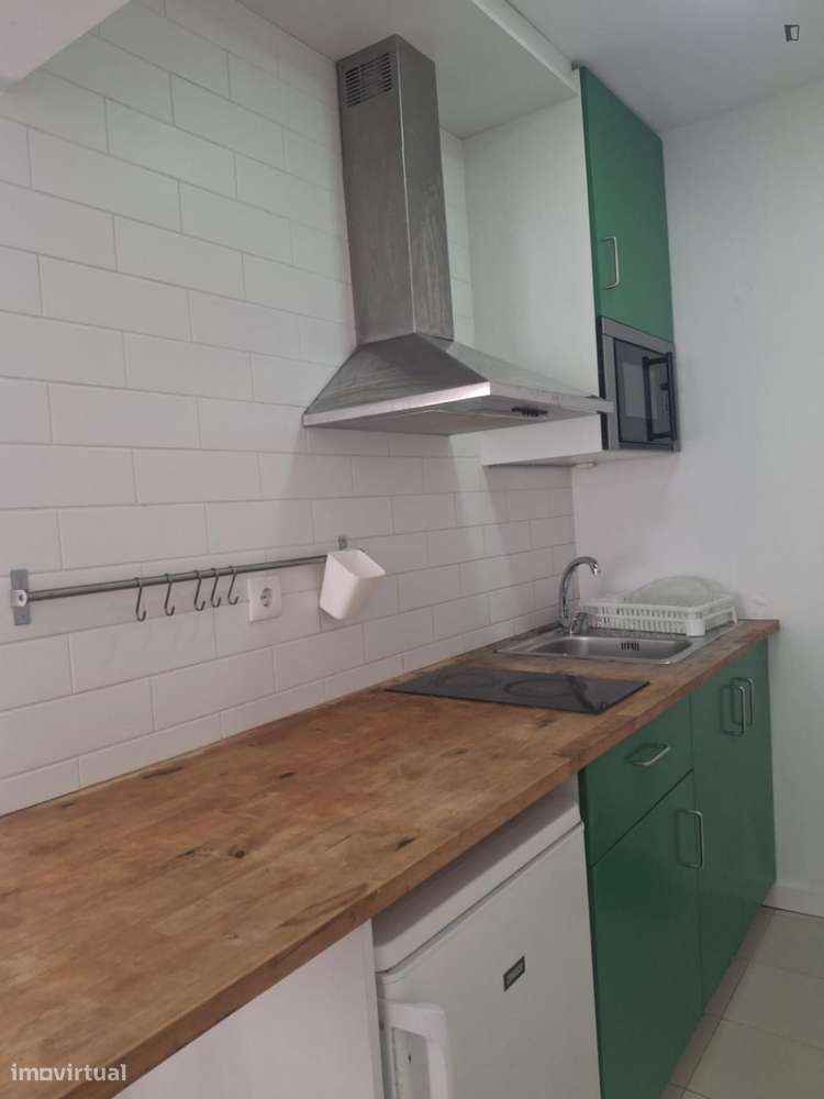 Estúdio - localizado em Montarroio Coimbra - Grande imagem: 2/17