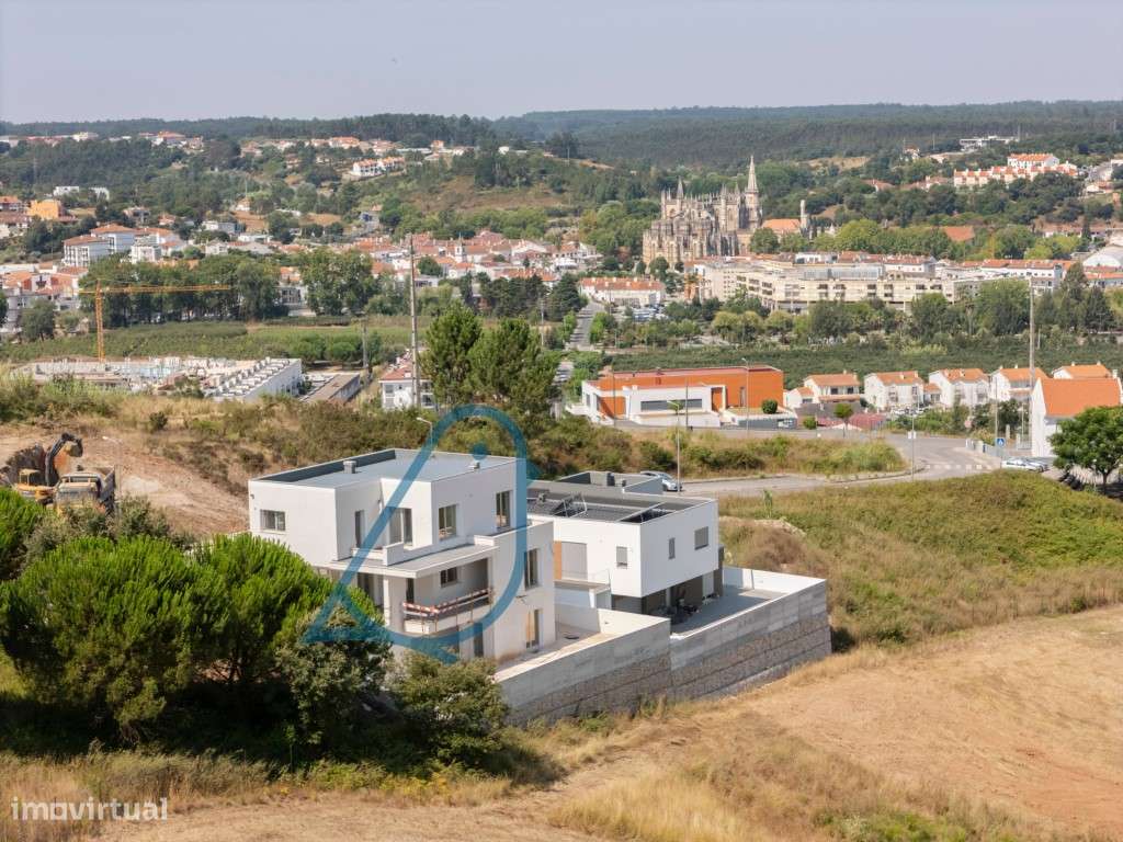 Moradia T4 Moderna - Fase Final de Construção - Entrega 2025 - Casa... - Grande imagem: 4/44