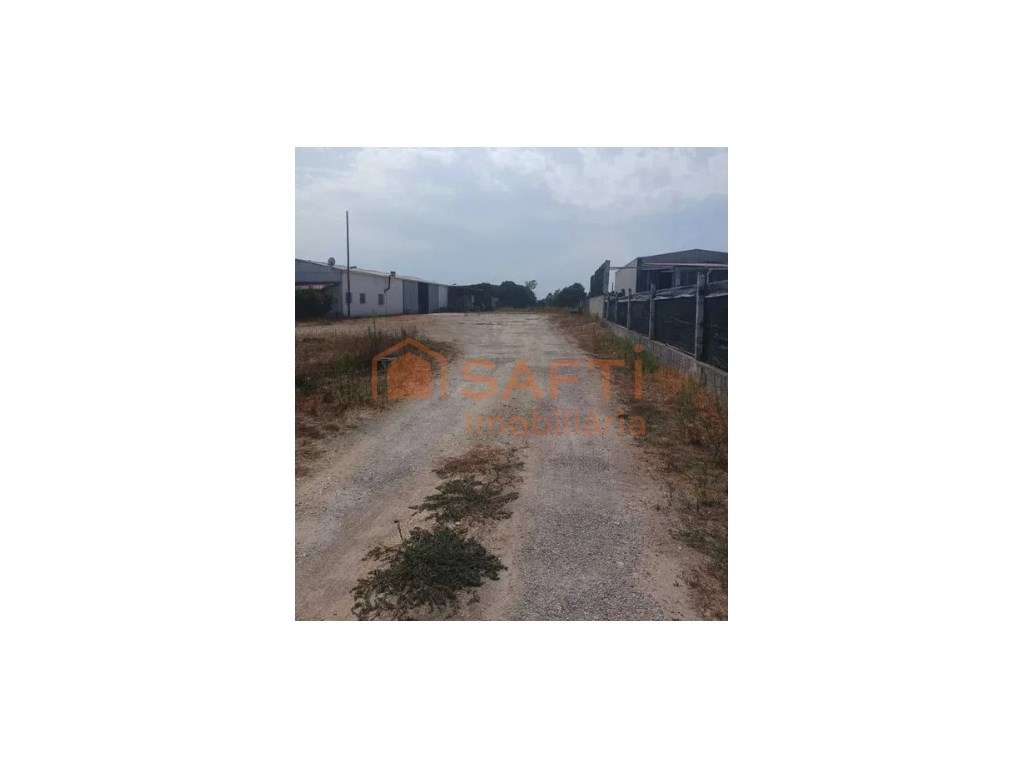 Lote Misto com moradia T2 para remodelação e com viabilidade de Con... - Grande imagem: 3/12