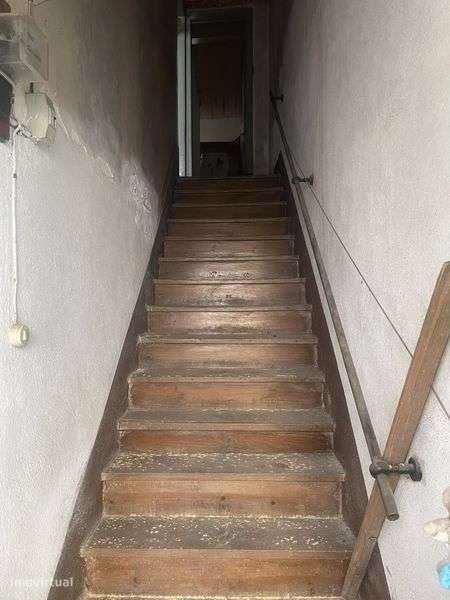 Predio no centro da cidade Abrantes - Grande imagem: 5/8