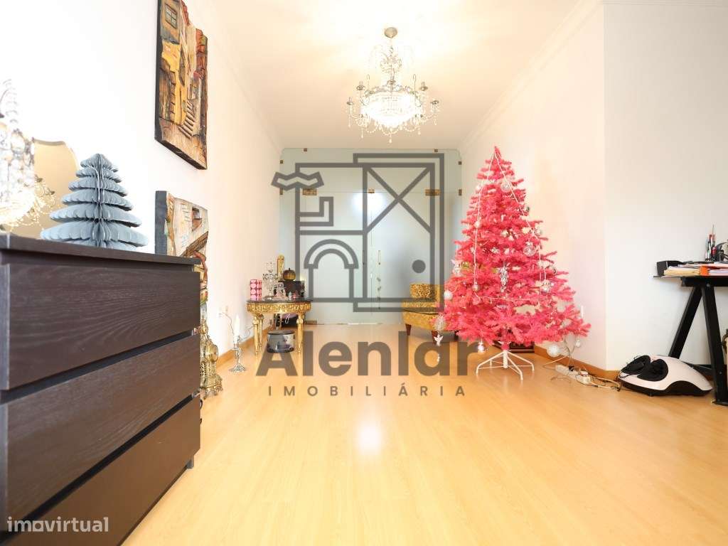 APARTAMENTO T2 em Vila Franca de Xira - Grande imagem: 3/18