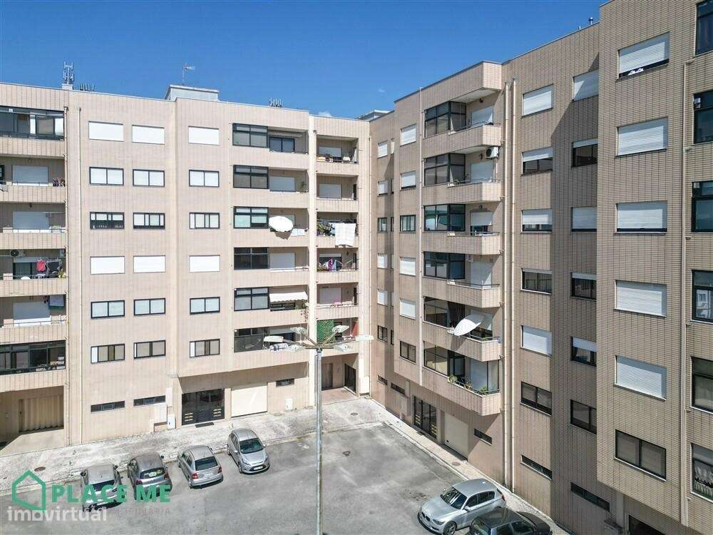 Apartamento T1+1 próximo da Estação de Comboios-0