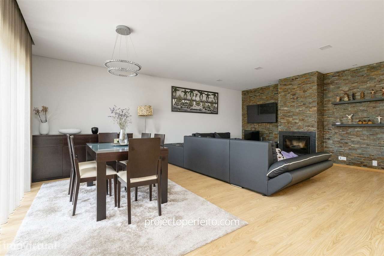 Moradia em Banda T3+2 Venda em Nogueira da Regedoura,Santa Maria da Fe - Grande imagem: 5/24