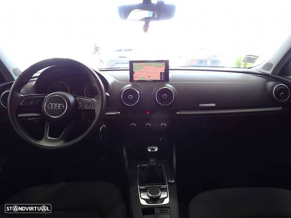 Audi A3 Sportback 30 TDI - 11