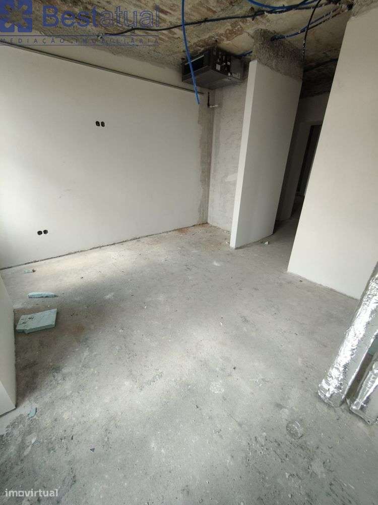 Moradias Bifamiliar - Acab. de Qualidade - Avidos-44