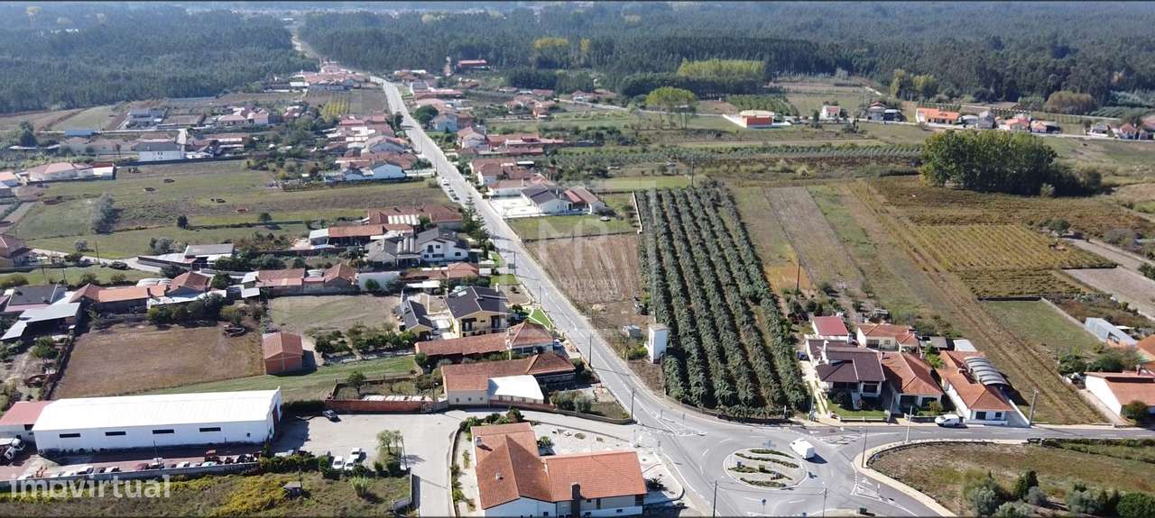Terreno plano para construção-0