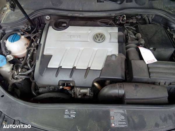 dezmembrez passat b6 - 1