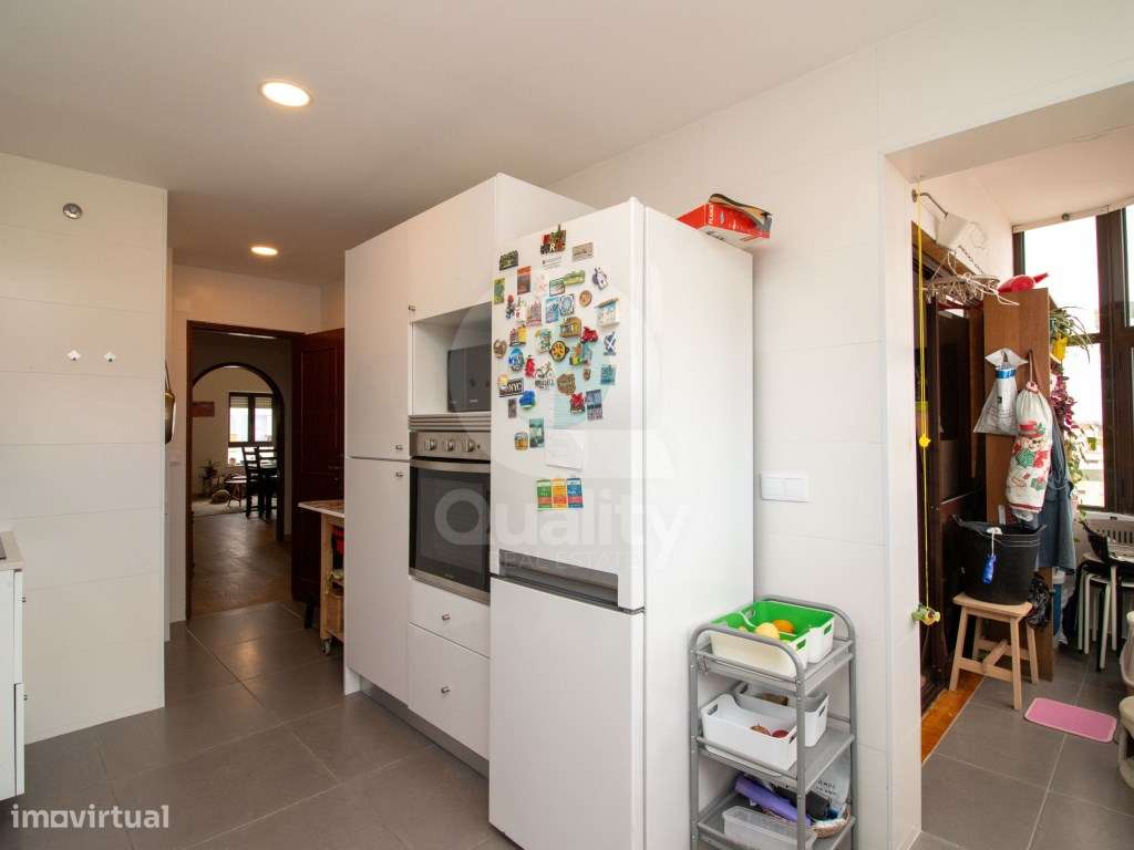 Apartamento T3 com Vista Rio em Excelente Localização-5