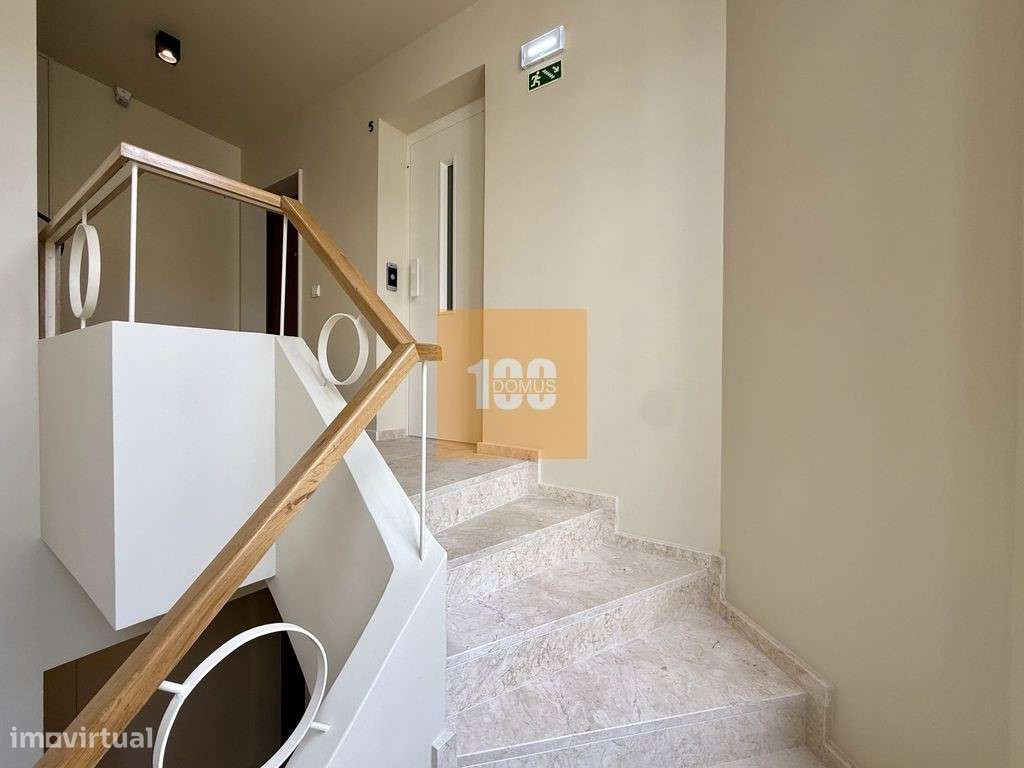 T1 junto ao mercado do Bolhão-24