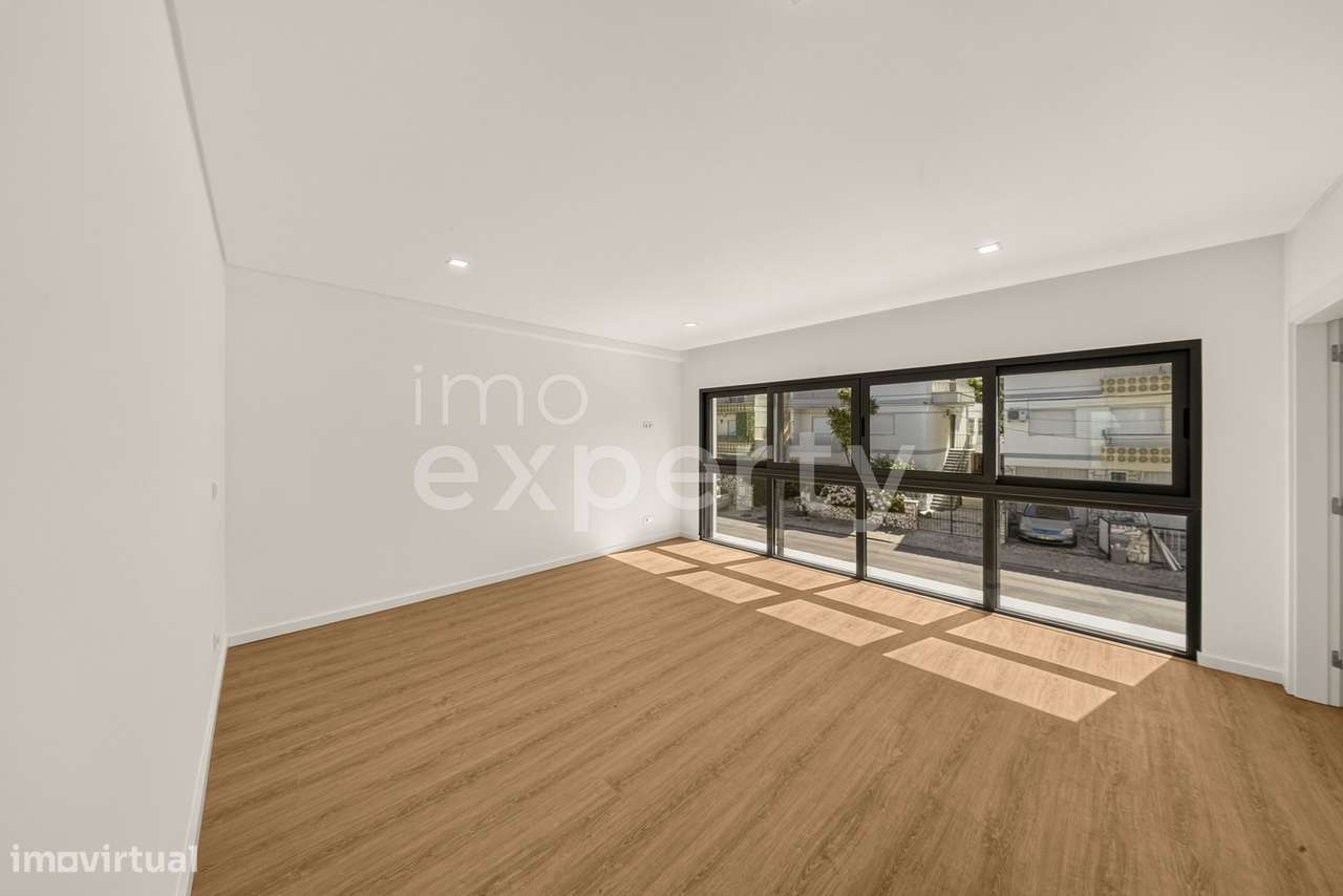 Moradia T5 de Luxo com piscina na Mealhada, Loures-18