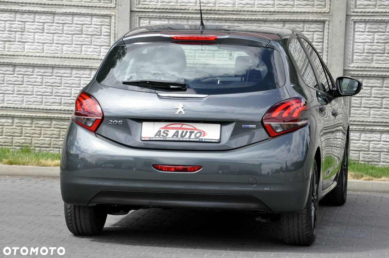 Peugeot 208 - 3