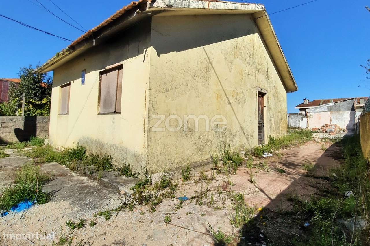 MORADIA INDIVIDUAL DE 4 FRENTES EM GUIFÕES, MATOSINHOS - Grande imagem: 4/19